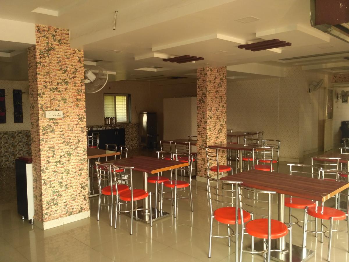 Hotel Morya Garden Ranjangaon Ranjangaon Ganpati Екстер'єр фото